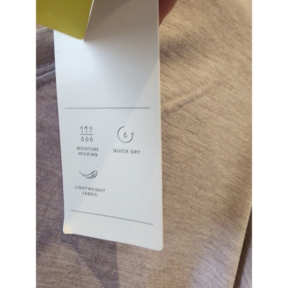All In Motion Lilac Purple Active Long Sleeve Top Thumbholes Relaxed Fit L NWT‎ - Picture 6 of 8